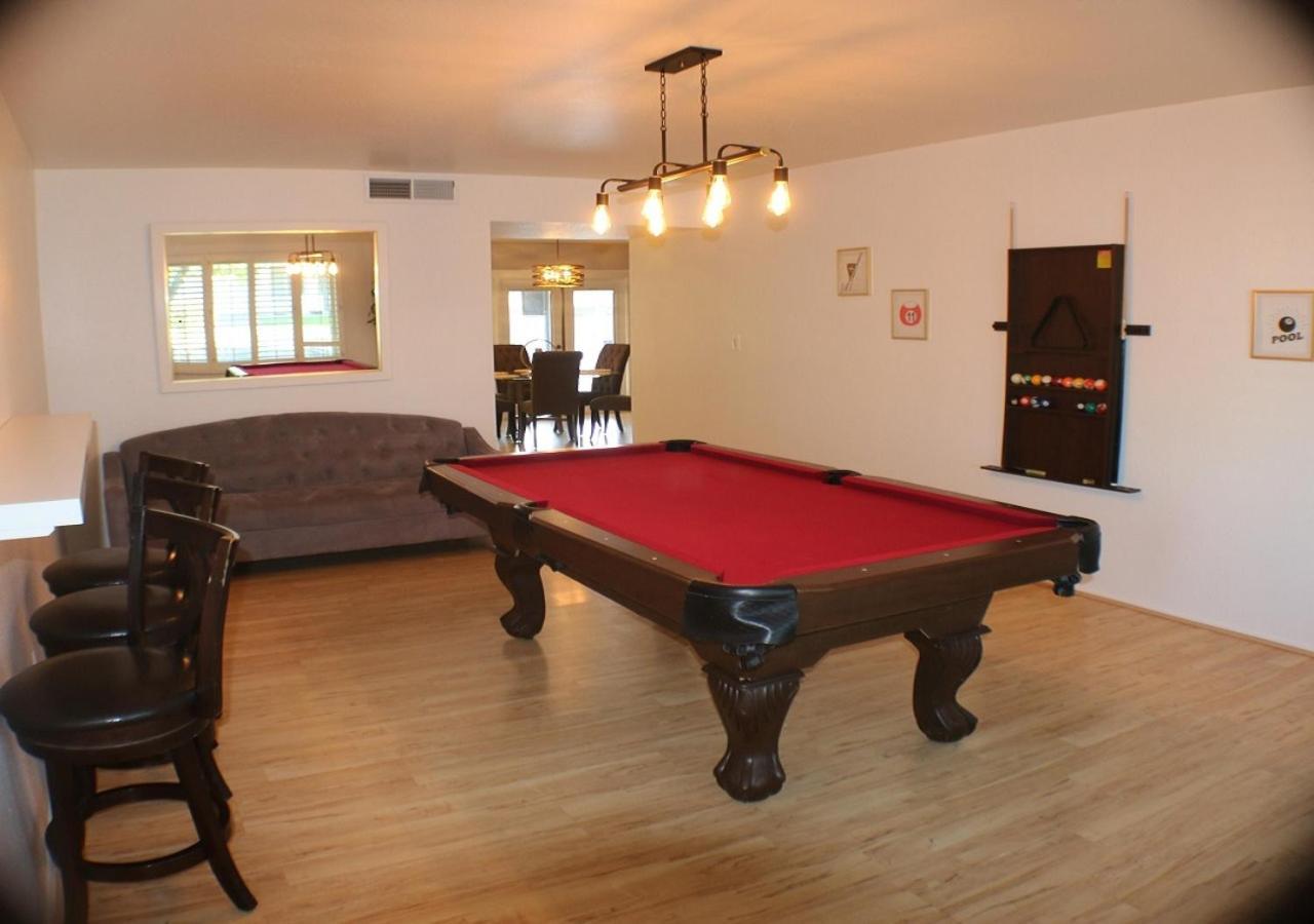 Tempe Escape With Heated Pool, Billiards & Firepit Fun Vila Exterior foto